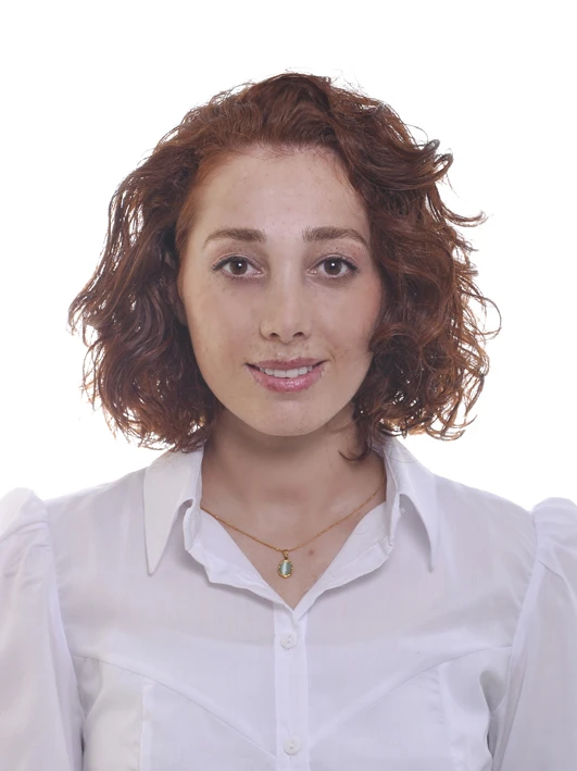Eğitmen Eva Havin Ay'ın portre fotoğrafı